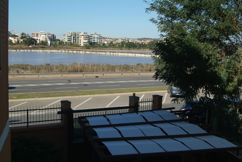B&Beach Cagliari Guest House Exterior photo